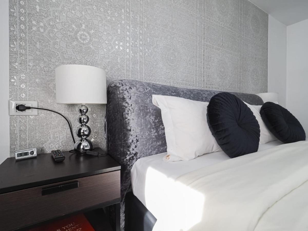 For You Apartments Gold & Silver ซีบิว ภายนอก รูปภาพ